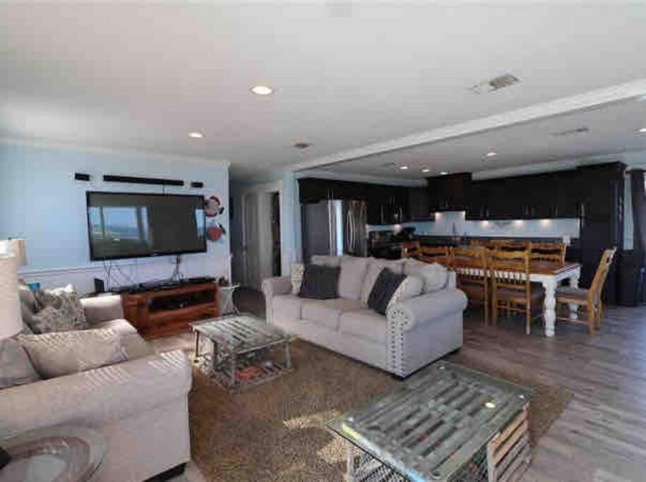 Villa Athena'S Oceanfront Haven à Surfside Beach Extérieur photo