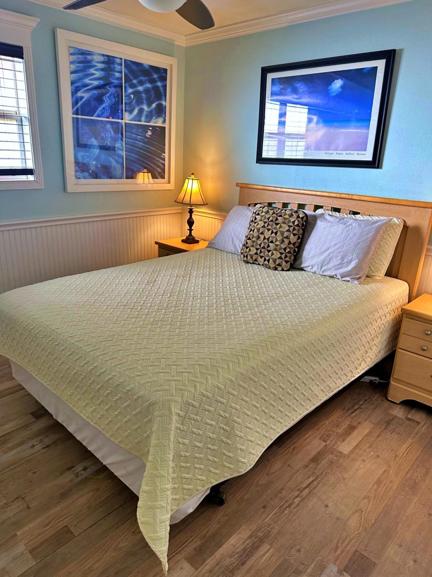 Villa Athena'S Oceanfront Haven à Surfside Beach Extérieur photo